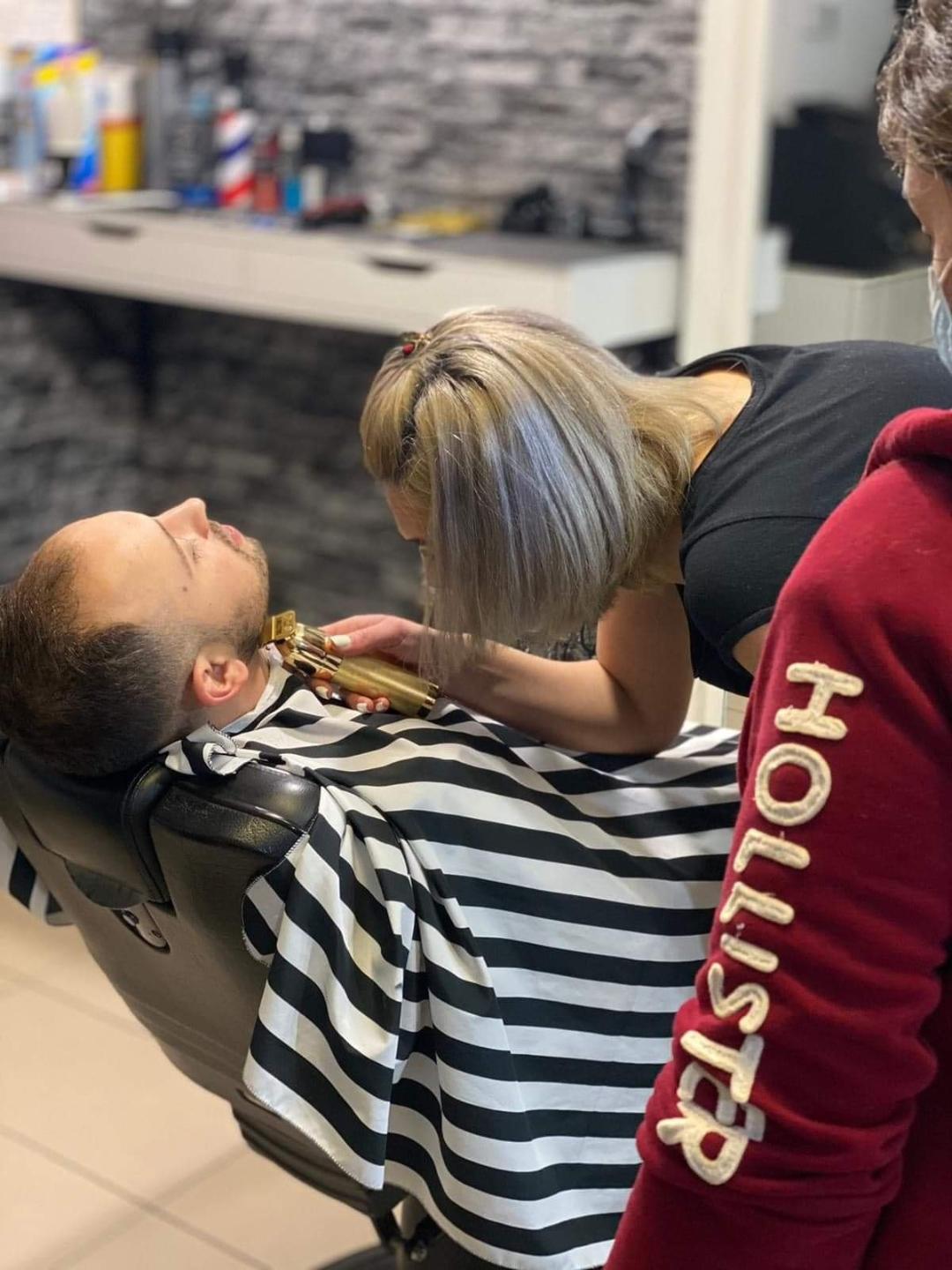 Curs Frizerie Barbering – Cod COR 514113